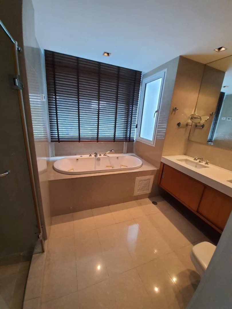 Athenee Residence