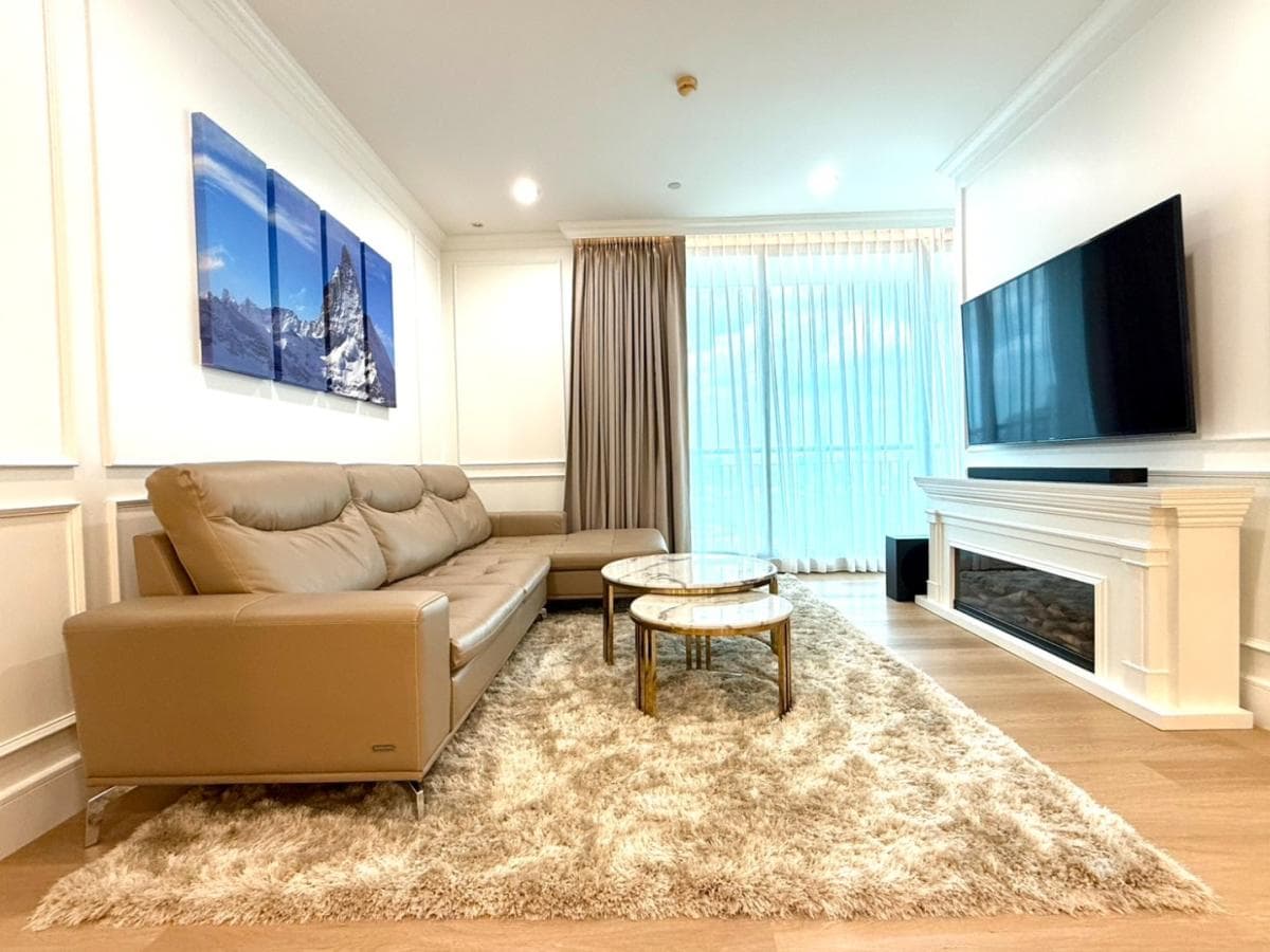 Augustin Sukhumvit 22