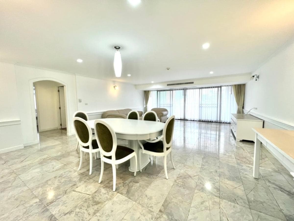 The Waterford Park Sukhumvit 53