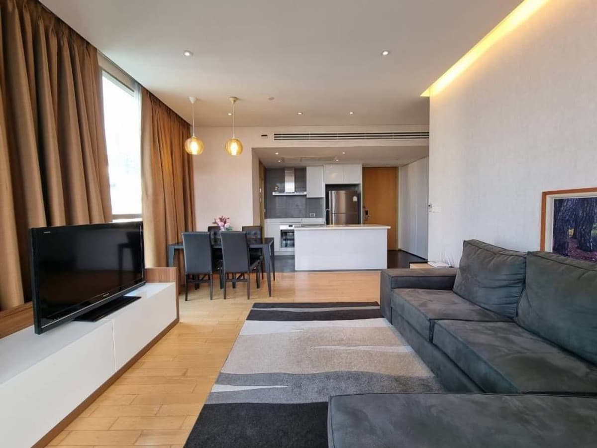 Aqua Sukhumvit 49